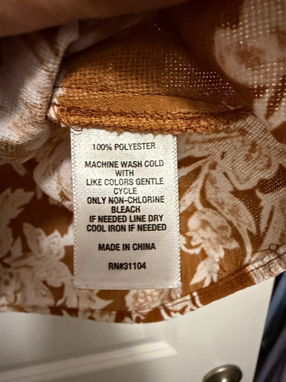 Lot of 5 super cute 2X tops!  No size tags. - Picture 9 of 15